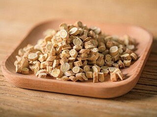 思乡的诗词名句（思乡的经典句子古诗和名字）