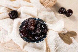 形容景色美丽的四字词语（形容景色非常美丽的四字词）