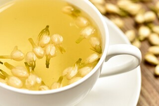 男生伤感孤独爱情签名（男生伤感暖心签名）