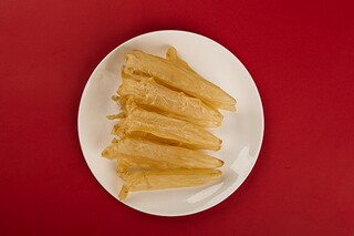 形容冬天很冷的句子（形容冬天很冷的句子优美）